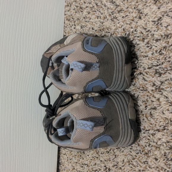 Merrell Shoes - Picture 4 of 6